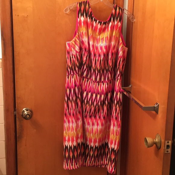 Multi-Color dress - Picture 3 of 3